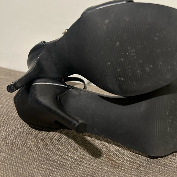 Lauren Conrad “Hematite” Memory Foam Heels - Picture 3 of 10